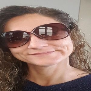 Meet your Posher, Roxanne